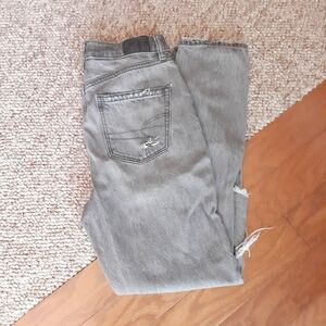 American Eagle Destroyed Mom Jeans size 00.